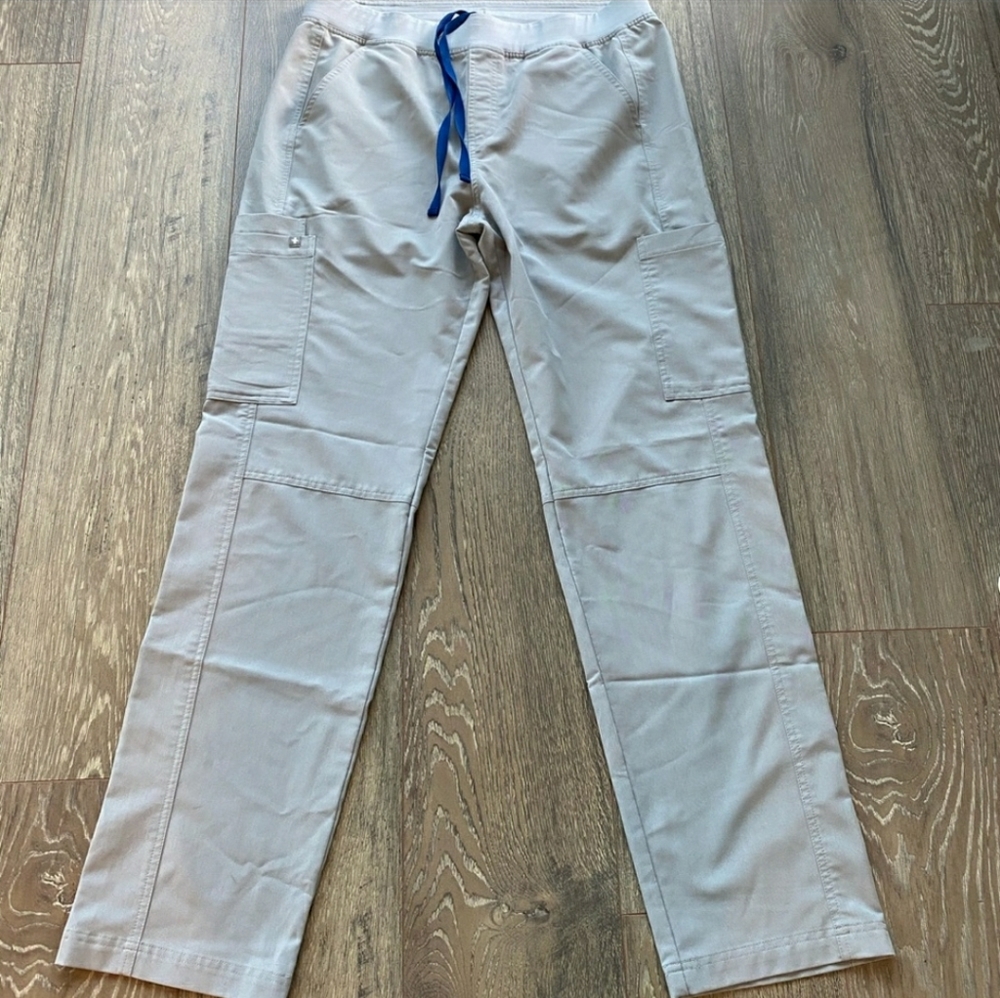 Men’s Gray Figs Scrub Pants